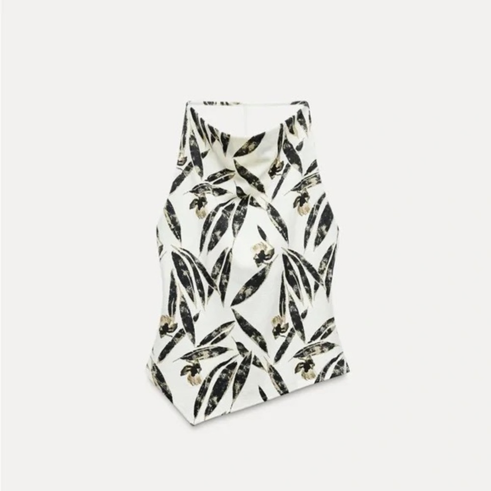 Zara open back top, never worn, size M